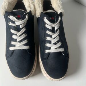 Tommy Hilfiger | Shoes | Tommy Hilfiger Dark Blue SAVERI Faux